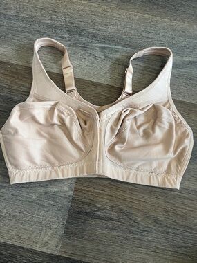 (12) NWOT Glamorise Nude Front-Close Full Coverage Bra